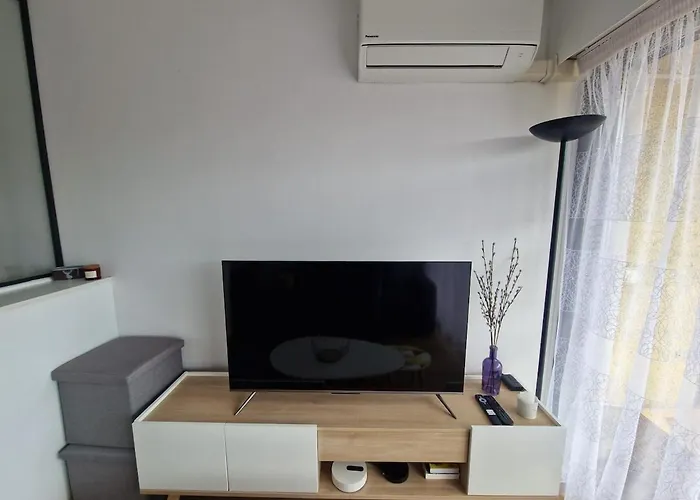 Chez Stella - Proche Apartment *